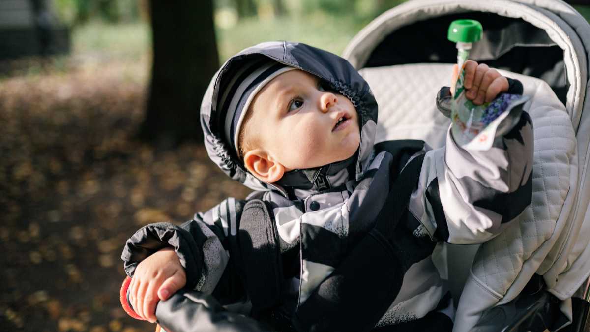 Come il design ergonomico della tutina favorisce uno sviluppo sano per il tuo bambino