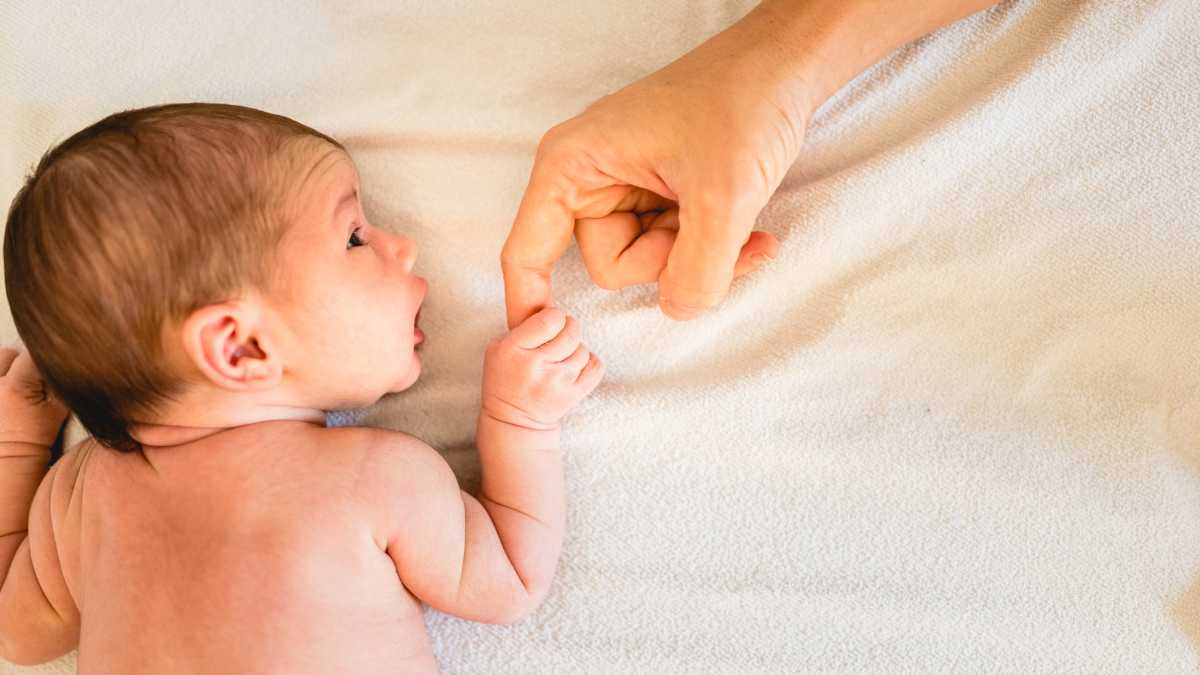 Materiale morbido e traspirante: perché è fondamentale per la pelle del tuo neonato?